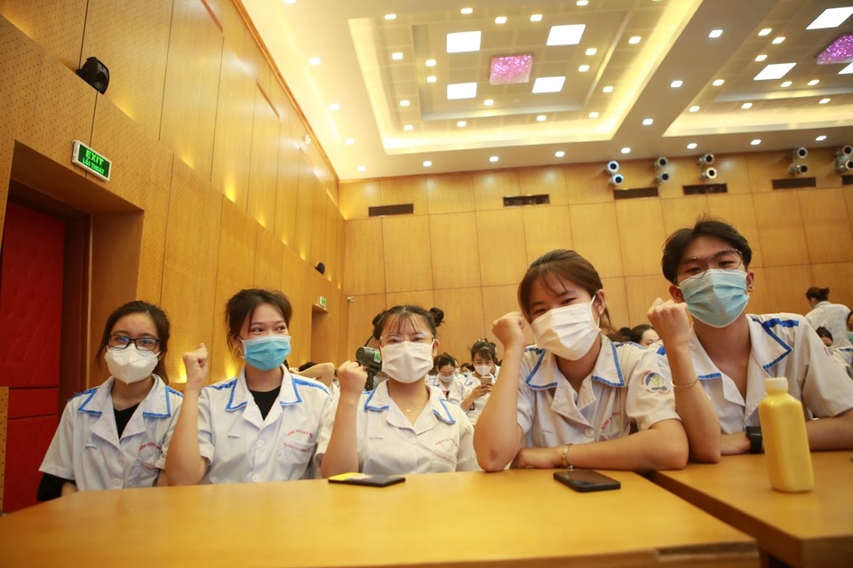 300 sinh viên Trường Cao đẳng Y tế Bạch Mai hỗ trợ Bắc Giang chống dịch - 4 300 sinh viên Trường Cao đẳng Y tế Bạch Mai hỗ trợ Bắc Giang chống dịch - 4