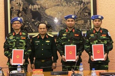 3 sĩ quan gìn giữ hoà bình của Việt Nam sang Trung Phi làm nhiệm vụ