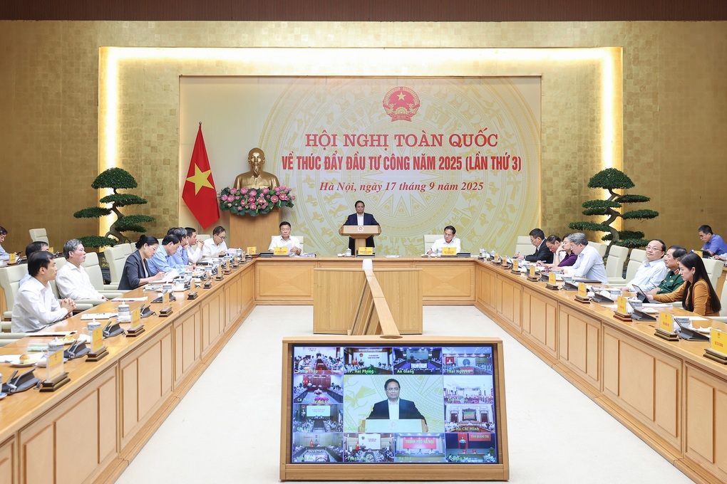 Thủ tướng phê bình loạt bộ ngành, địa phương vì có tiền không tiêu được - 1 Thủ tướng phê bình loạt bộ ngành, địa phương vì có tiền không tiêu được - 1