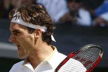Federer vào chung kết, Murray "vỡ mộng" Wimbledon