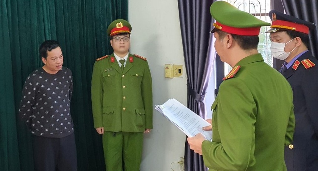 Thuê ô tô xịn, cầm cố lấy 4 tỷ đồng - 1 Thuê ô tô xịn, cầm cố lấy 4 tỷ đồng - 1
