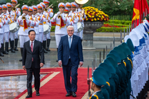 Việt Nam bắn 21 phát đại bác chào đón Tổng thống CHLB Đức