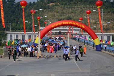 Mở cửa khẩu quốc tế đường bộ số II Kim Thành