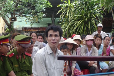 Những tấm chồng hờ bất nhân