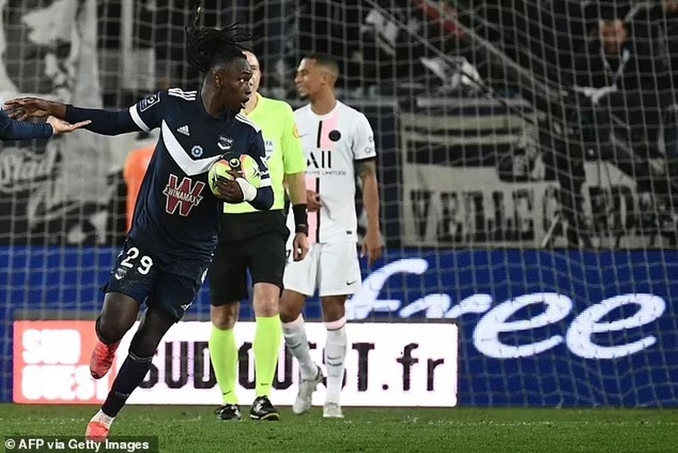 Bordeaux 2-3 PSG: Neymar cùng Mbappe tỏa sáng trong ngày vắng Messi - 5 Bordeaux 2-3 PSG: Neymar cùng Mbappe tỏa sáng trong ngày vắng Messi - 5
