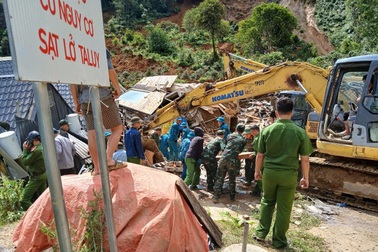 Du khách hủy tour, khuyến cáo không du lịch Tà Xùa sau vụ sạt lở homestay