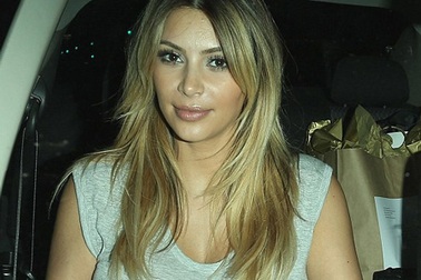 Kim "siêu vòng ba" ăn đồ Việt để giảm cân