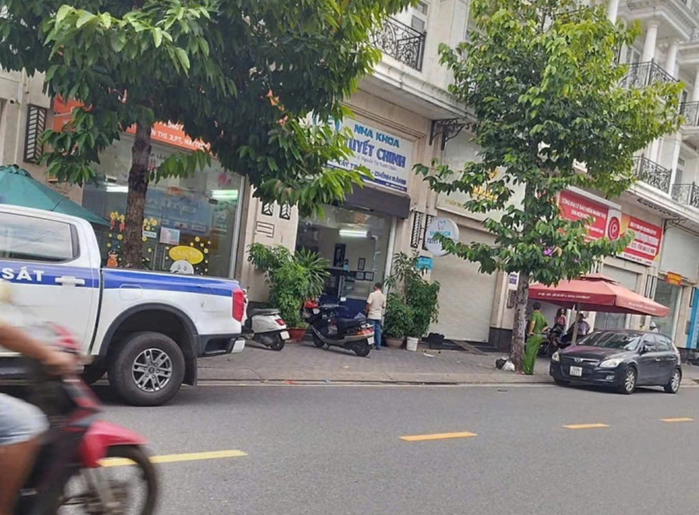 Công an điều tra các hành vi khác của chủ nha khoa Tuyết Chinh ở TPHCM - 1 Công an điều tra các hành vi khác của chủ nha khoa Tuyết Chinh ở TPHCM - 1