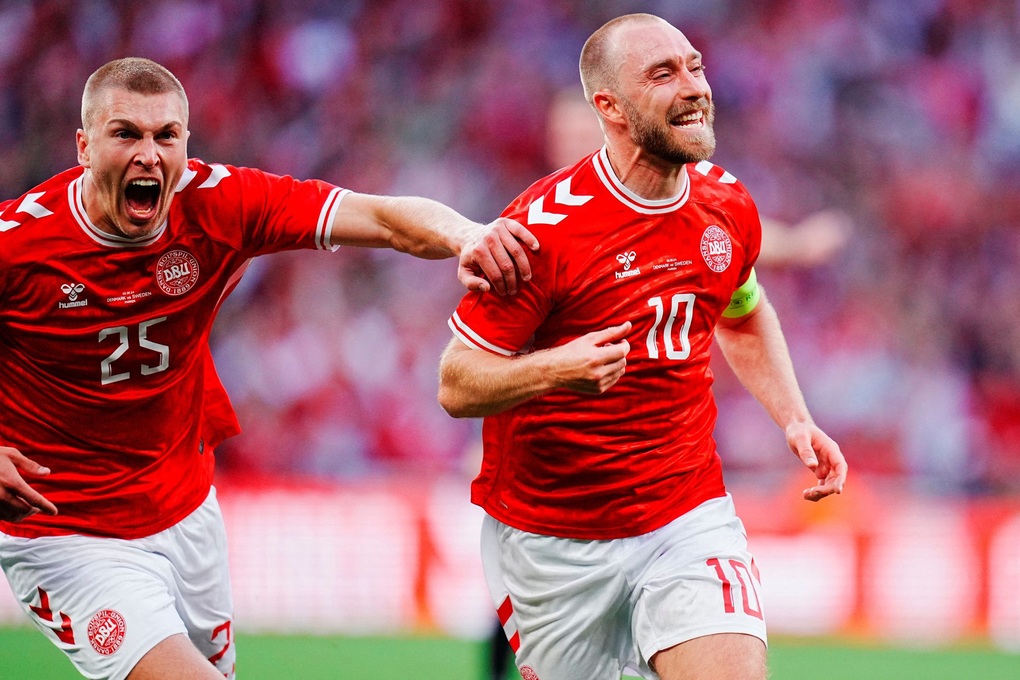 Hy hữu: Đan Mạch và Slovenia bằng nhau mọi chỉ số, UEFA phán xử lạ lùng - 2 Hy hữu: Đan Mạch và Slovenia bằng nhau mọi chỉ số, UEFA phán xử lạ lùng - 2