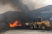 Nỗ lực tìm kiếm những công nhân nghi bị mắc kẹt trong vụ cháy cơ sở bánh kẹo