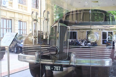 Cận cảnh xe bọc thép, chống đạn từng chở Bác Hồ 