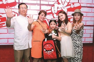 Mẹ Hồng Minh: “Chiến thắng của con gái là việc không tưởng”