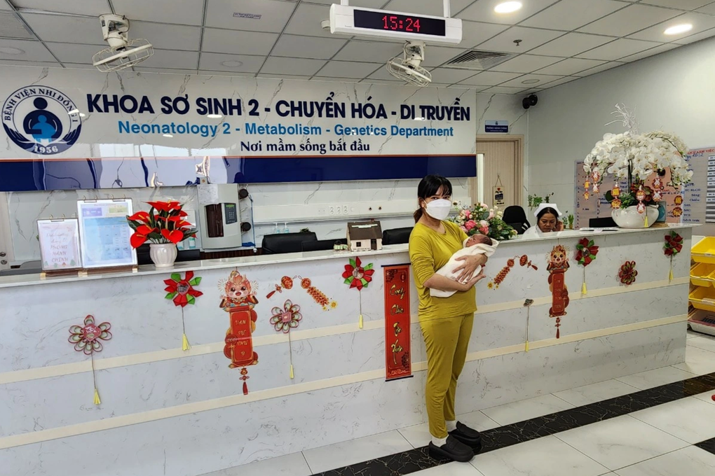 Em bé thông tim bào thai đầu tiên ở Việt Nam có viện phí gần 100 triệu đồng - 2 Em bé thông tim bào thai đầu tiên ở Việt Nam có viện phí gần 100 triệu đồng - 2