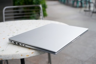 Đánh giá Asus Vivobook S14: Hiệu năng mạnh, pin tốt, màn hình cần cải thiện - 23