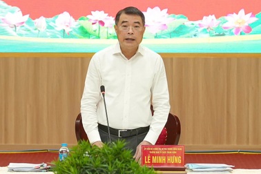 Tránh cục bộ địa phương trong bố trí nhân sự sau sáp nhập