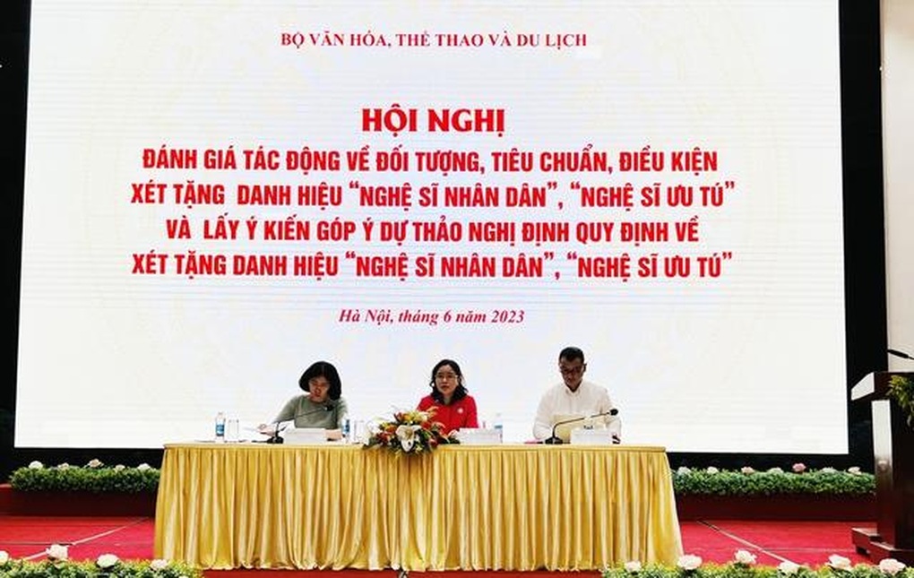 Trăn trở của NSND Trung Hiếu, Tấn Minh về xét duyệt danh hiệu NSND, NSƯT - 1 Trăn trở của NSND Trung Hiếu, Tấn Minh về xét duyệt danh hiệu NSND, NSƯT - 1