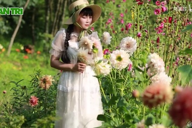 Bỏ phố về quê làm vườn cô gái "vô danh" trở nên nổi tiếng