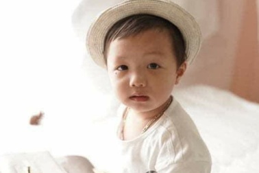 Huy động tổng lực tìm kiếm cháu bé 2 tuổi bị lạc ở công viên