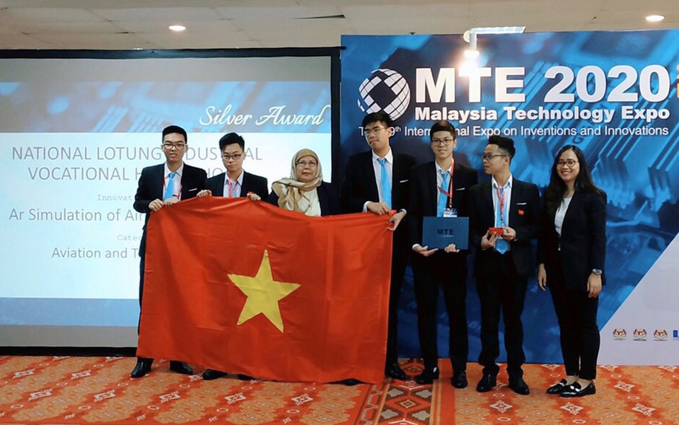Học sinh Việt Nam đạt huy chương Bạc cuộc thi Sáng kiến và Đổi mới Quốc tế - 2 Học sinh Việt Nam đạt huy chương Bạc cuộc thi Sáng kiến và Đổi mới Quốc tế - 2