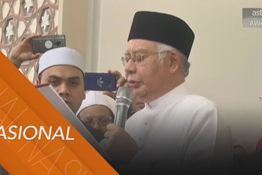 Cựu Thủ tướng Malaysia làm lễ “thề độc” bác tin ra lệnh giết người