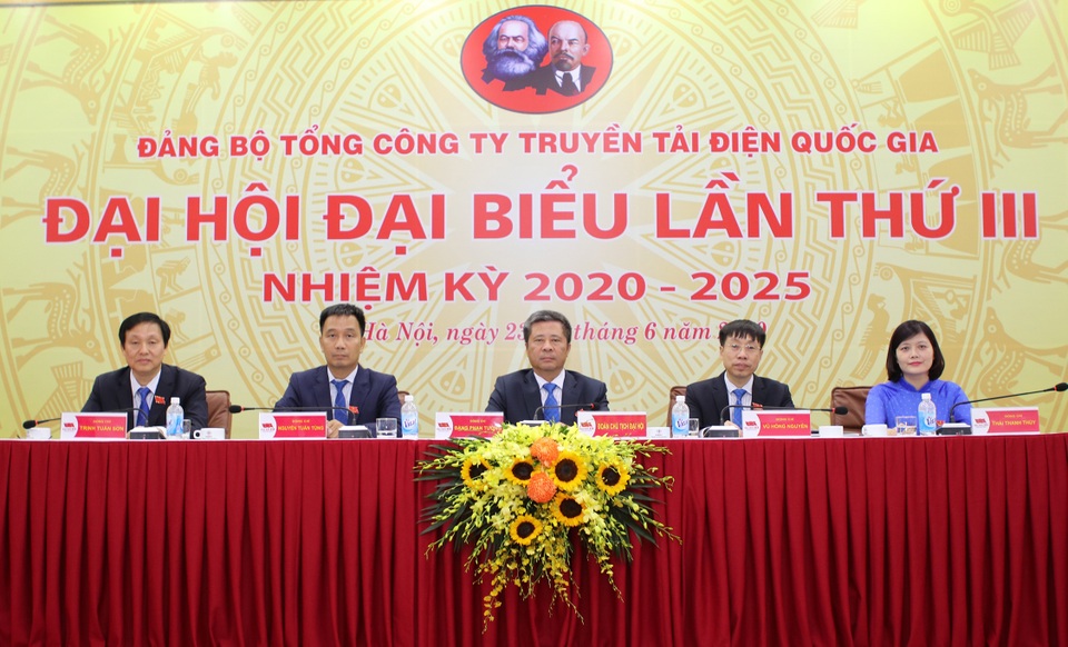 Đảng bộ EVNNPT tổ chức thành công Đại hội Đảng bộ lần thứ III, nhiệm kỳ 2020 - 2025 - 2 Đảng bộ EVNNPT tổ chức thành công Đại hội Đảng bộ lần thứ III, nhiệm kỳ 2020 - 2025 - 2