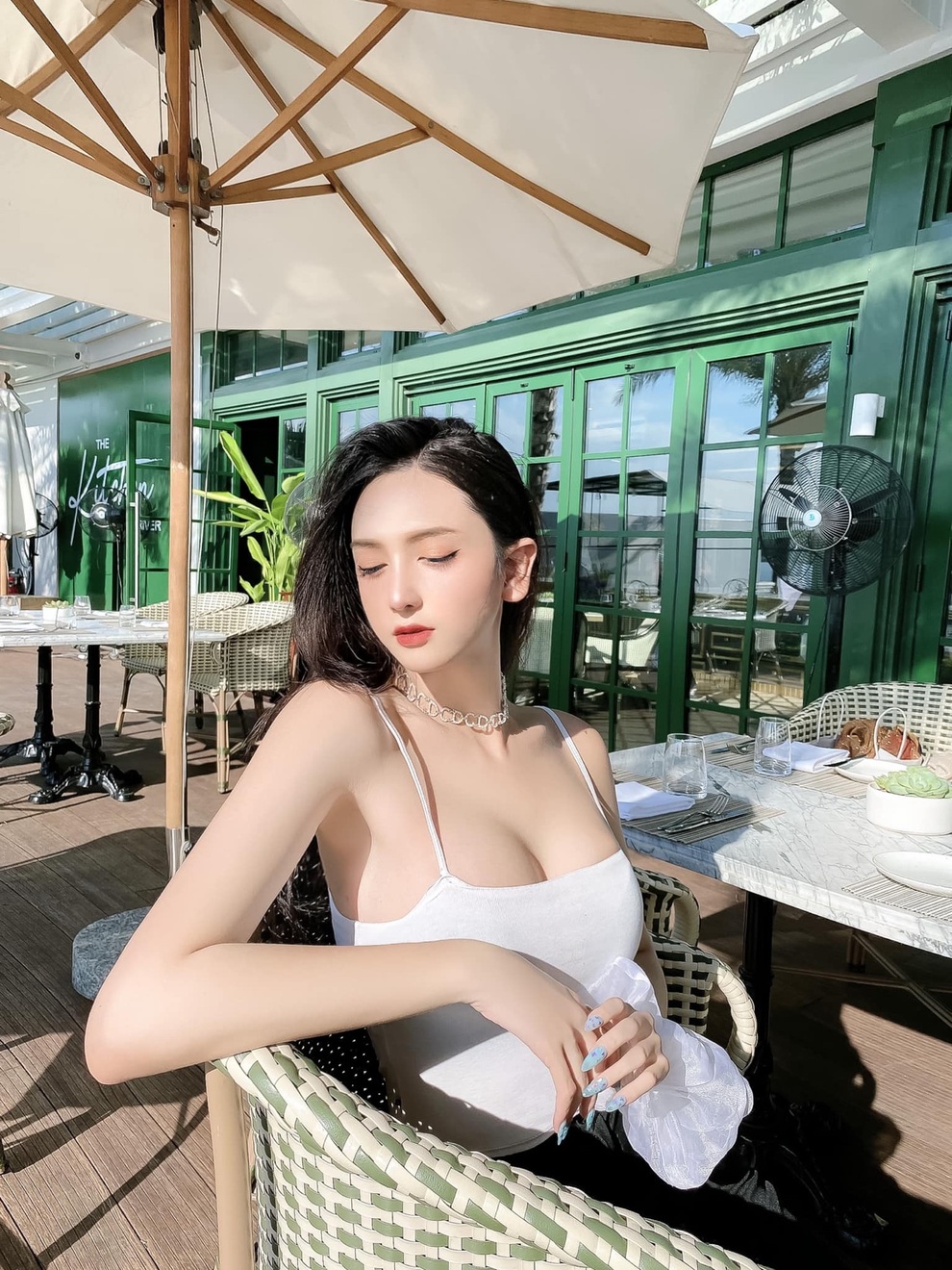 Đứng hình trước thân hình sexy hết cỡ của hot girl chuyển giới Hoàng Học - 10 Đứng hình trước thân hình sexy hết cỡ của hot girl chuyển giới Hoàng Học - 10