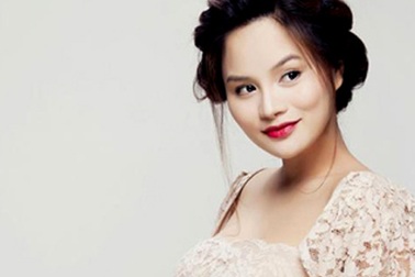 Vũ Thu Phương “choáng ngợp” trước hạnh phúc làm mẹ