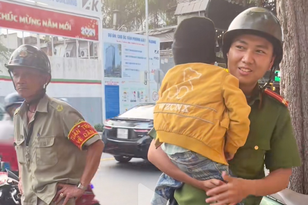 Con không nhận mẹ, cha phải cầm giấy khai sinh đến đồn công an ở TPHCM - 1 Con không nhận mẹ, cha phải cầm giấy khai sinh đến đồn công an ở TPHCM - 1
