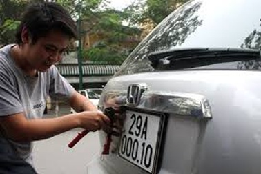 Hà Nội áp dụng mức lệ phí trước bạ ôtô 12% từ ngày 12/7