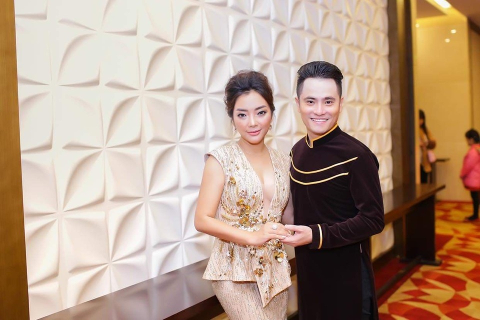 NTK Nhật Dũng đột ngột qua đời sau thời gian chống chọi với căn bệnh lạ - 2 NTK Nhật Dũng đột ngột qua đời sau thời gian chống chọi với căn bệnh lạ - 2