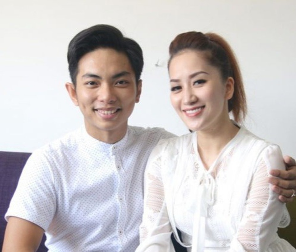 Phan Hiển: “Vợ chồng phải chịu đựng nhau mới có thể sống với nhau” - 1 Phan Hiển: “Vợ chồng phải chịu đựng nhau mới có thể sống với nhau” - 1