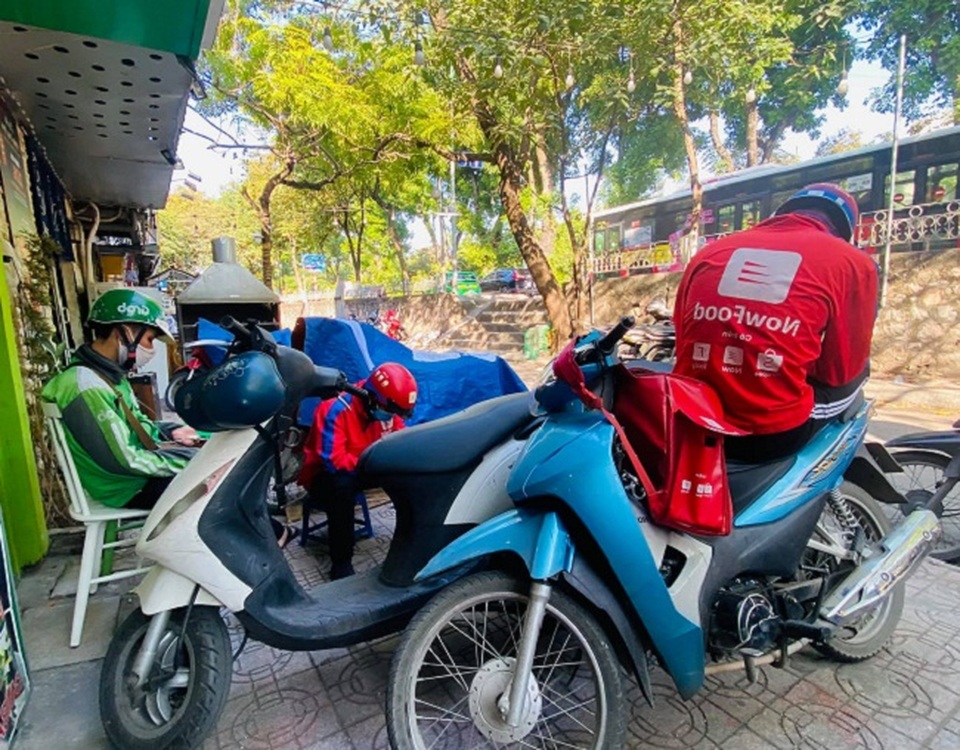 Người lao động phập phồng, chủ doanh nghiệp bạc đầu lo thưởng tết - 1 Người lao động phập phồng, chủ doanh nghiệp bạc đầu lo thưởng tết - 1