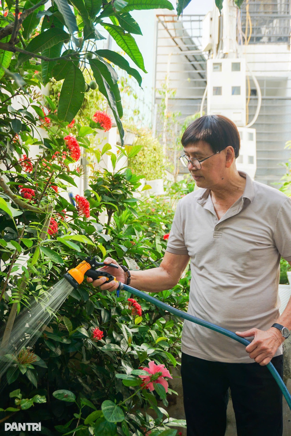 NSND Thanh Điền tuổi 80: Ở nhà ngoại ô, lo sợ không còn thấy ánh sáng - 6 NSND Thanh Điền tuổi 80: Ở nhà ngoại ô, lo sợ không còn thấy ánh sáng - 6