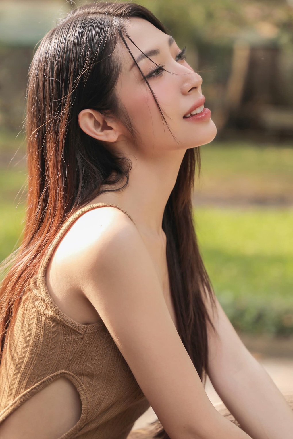 Khổng Tú Quỳnh tuổi 32: Sắc vóc gợi cảm, bị cho quá... hiền - 10 Khổng Tú Quỳnh tuổi 32: Sắc vóc gợi cảm, bị cho quá... hiền - 10