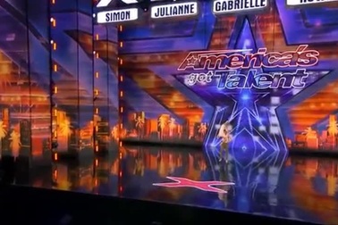 Tài năng đáng nể của cặp đôi vũ công nhí