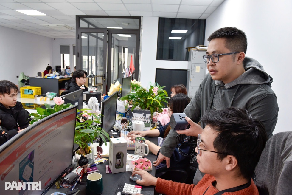 Kiếm tiền 4.0: Săn hàng lỗ, 9X livestream chốt đơn nửa tỷ đồng - 2 Kiếm tiền 4.0: Săn hàng lỗ, 9X livestream chốt đơn nửa tỷ đồng - 2