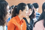 Cô giáo dạy Văn và nỗi sợ “mình sẽ bỏ rơi một đứa trẻ tuyệt vọng”