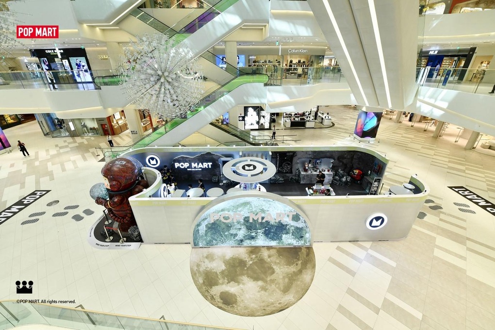 Triển lãm “Mega Space Molly: Hello, Moon” tại Hà Nội - 2 Triển lãm “Mega Space Molly: Hello, Moon” tại Hà Nội - 2