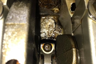 Ham rẻ, cả tin, mất 300 triệu đồng mua phải xe bị thuỷ kích