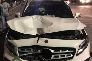 Tài xế Mercedes tông chết 2 người ở hầm Kim Liên: Vừa đi họp lớp, uống bia về?