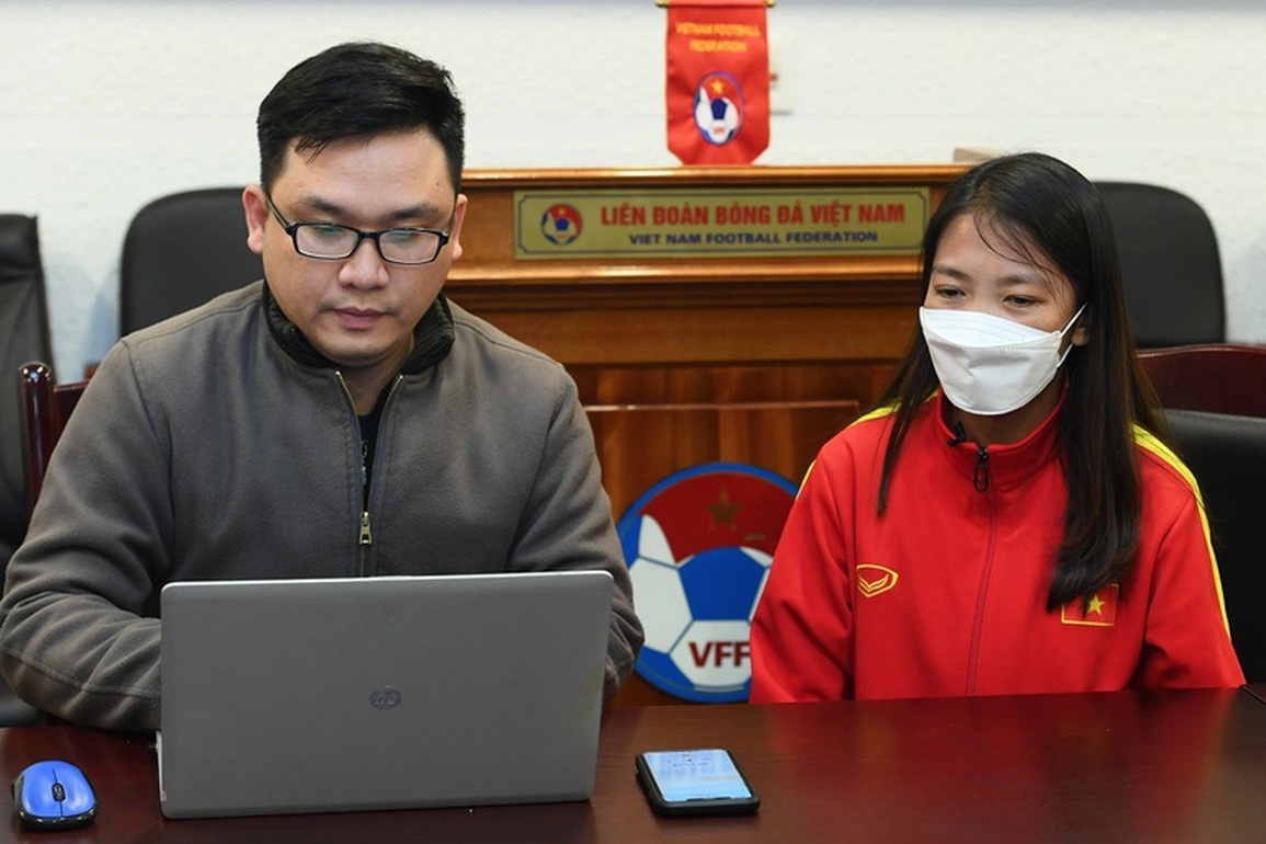 Đội trưởng tuyển nữ Việt Nam nói gì về khả năng sang châu Âu thi đấu? - 1 Đội trưởng tuyển nữ Việt Nam nói gì về khả năng sang châu Âu thi đấu? - 1