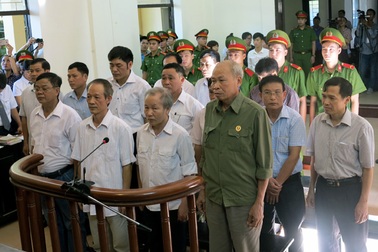 Nhóm cán bộ Đồng Tâm đã chia chác đất như thế nào?