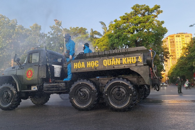 Phun khử khuẩn toàn bộ thành phố Vinh - 2 Phun khử khuẩn toàn bộ thành phố Vinh - 2