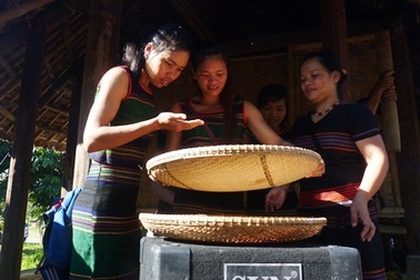 Tết Aza - nét văn hóa đặc sắc trên dãy Trường Sơn