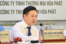 Sếp Hòa Phát chuyển hơn 700 tỷ đồng cổ phiếu cho con trong "bão giá"?