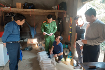 Giám đốc công ty tàng trữ gần một tạ thuốc nổ cùng hàng trăm kíp điện