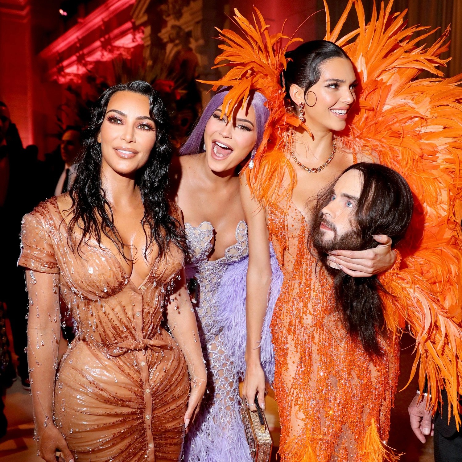 Vì sao nhiều ngôi sao nổi tiếng chi vài tỷ đồng vẫn không được dự Met Gala? - 2 Vì sao nhiều ngôi sao nổi tiếng chi vài tỷ đồng vẫn không được dự Met Gala? - 2