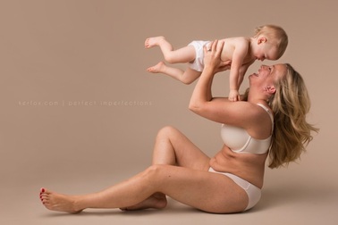 Vẻ đẹp cơ thể mẹ sau sinh