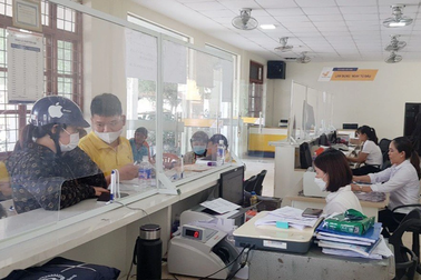 Vụ dân đổ xô rút tiền vì tin đồn bưu điện vỡ nợ: Công an yêu cầu đính chính