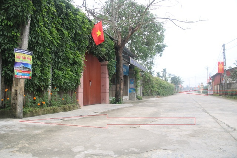 Kết luận sai phạm vụ chủ tịch xã cấp “đất vàng” cho 2 anh trai - 1 Kết luận sai phạm vụ chủ tịch xã cấp “đất vàng” cho 2 anh trai - 1